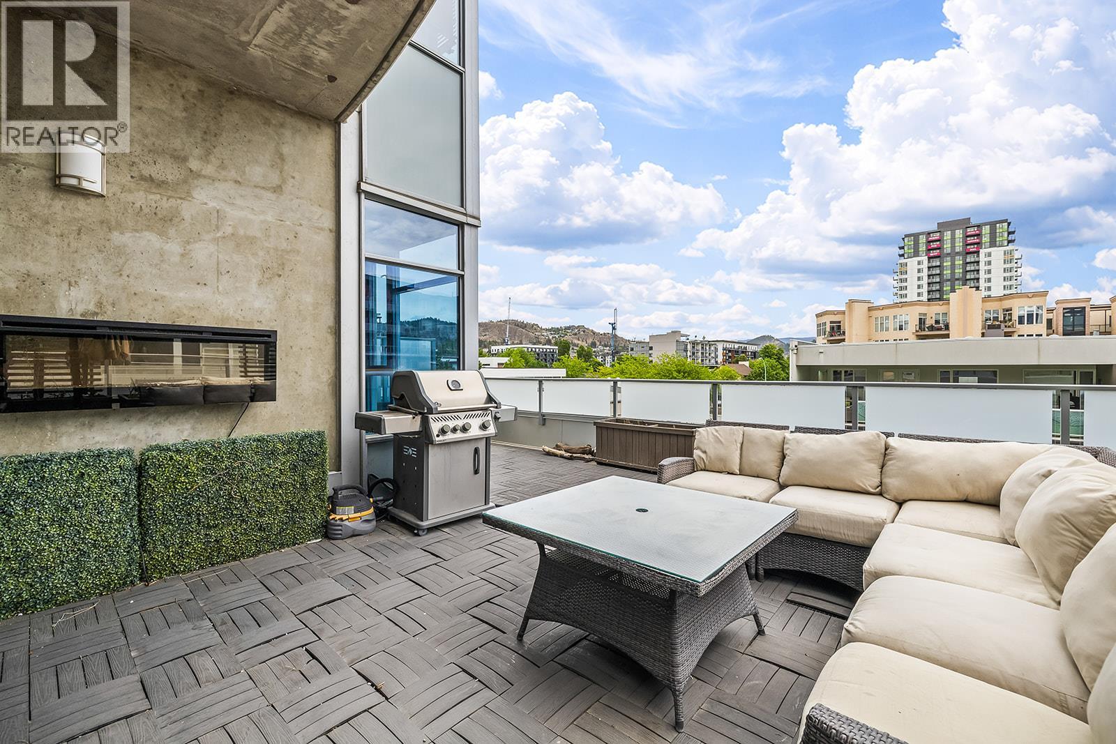 1329 Ellis Street Unit# 204