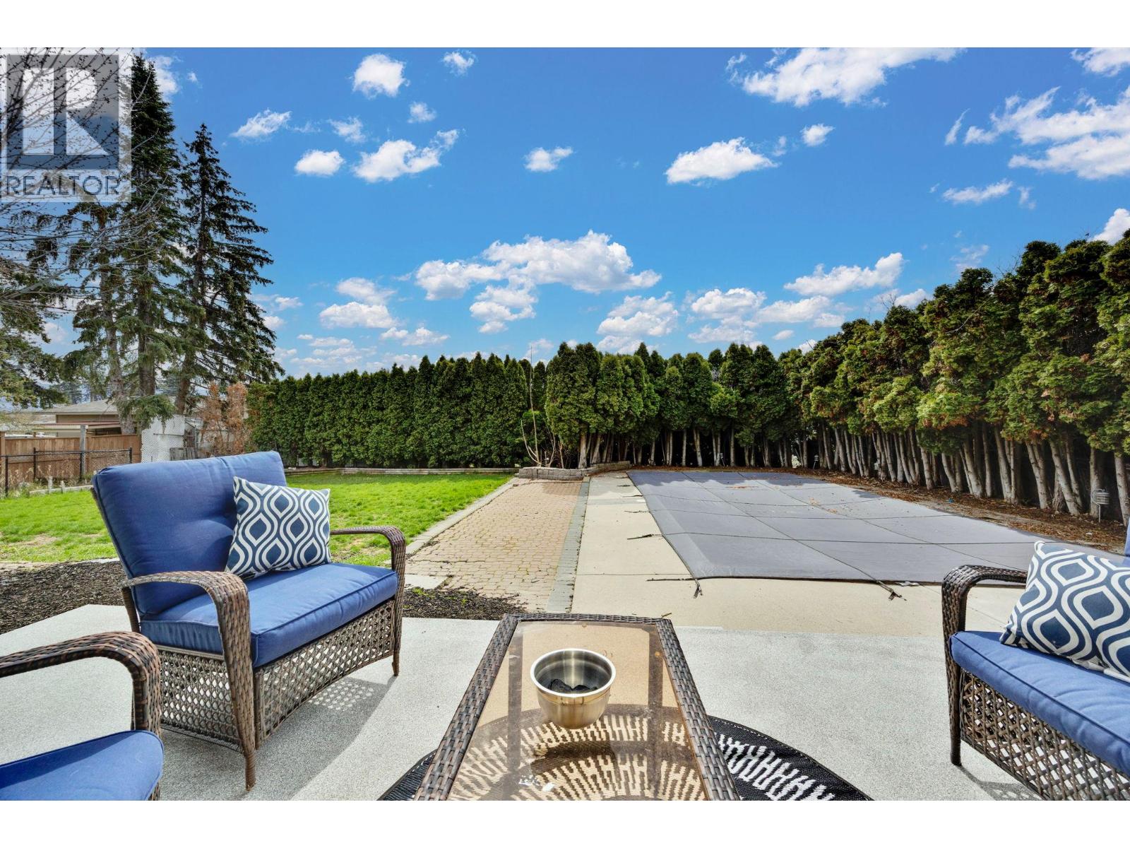 2545 Crestview Road