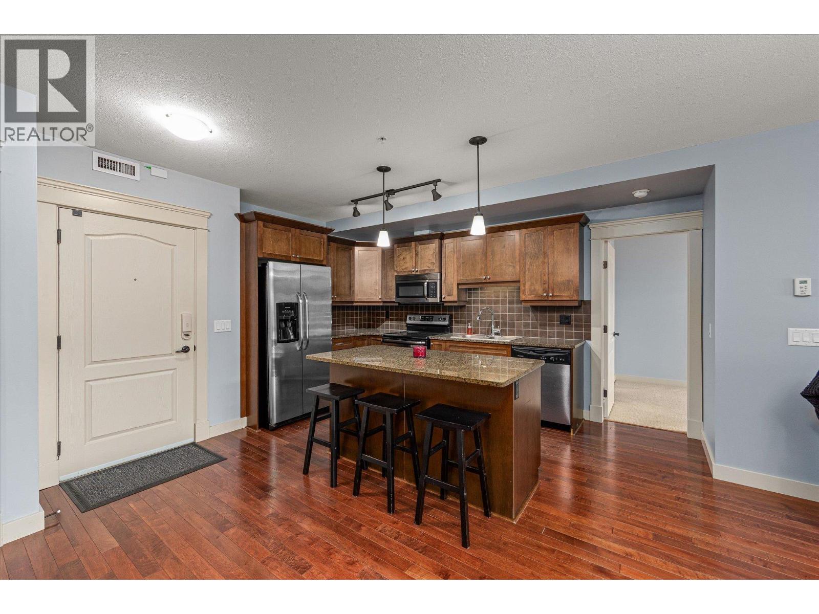 2070 Boucherie Road Unit# 402