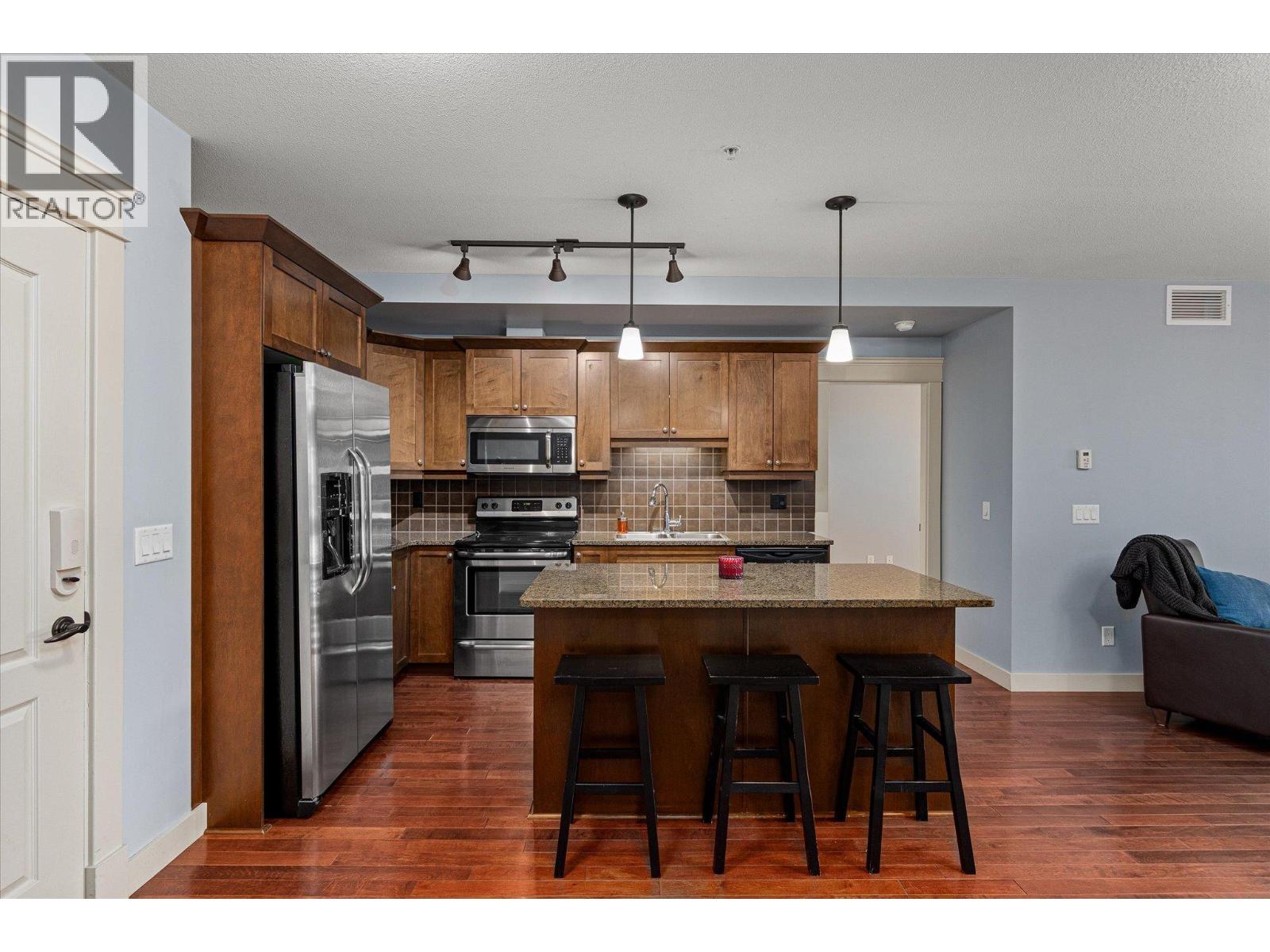 2070 Boucherie Road Unit# 402
