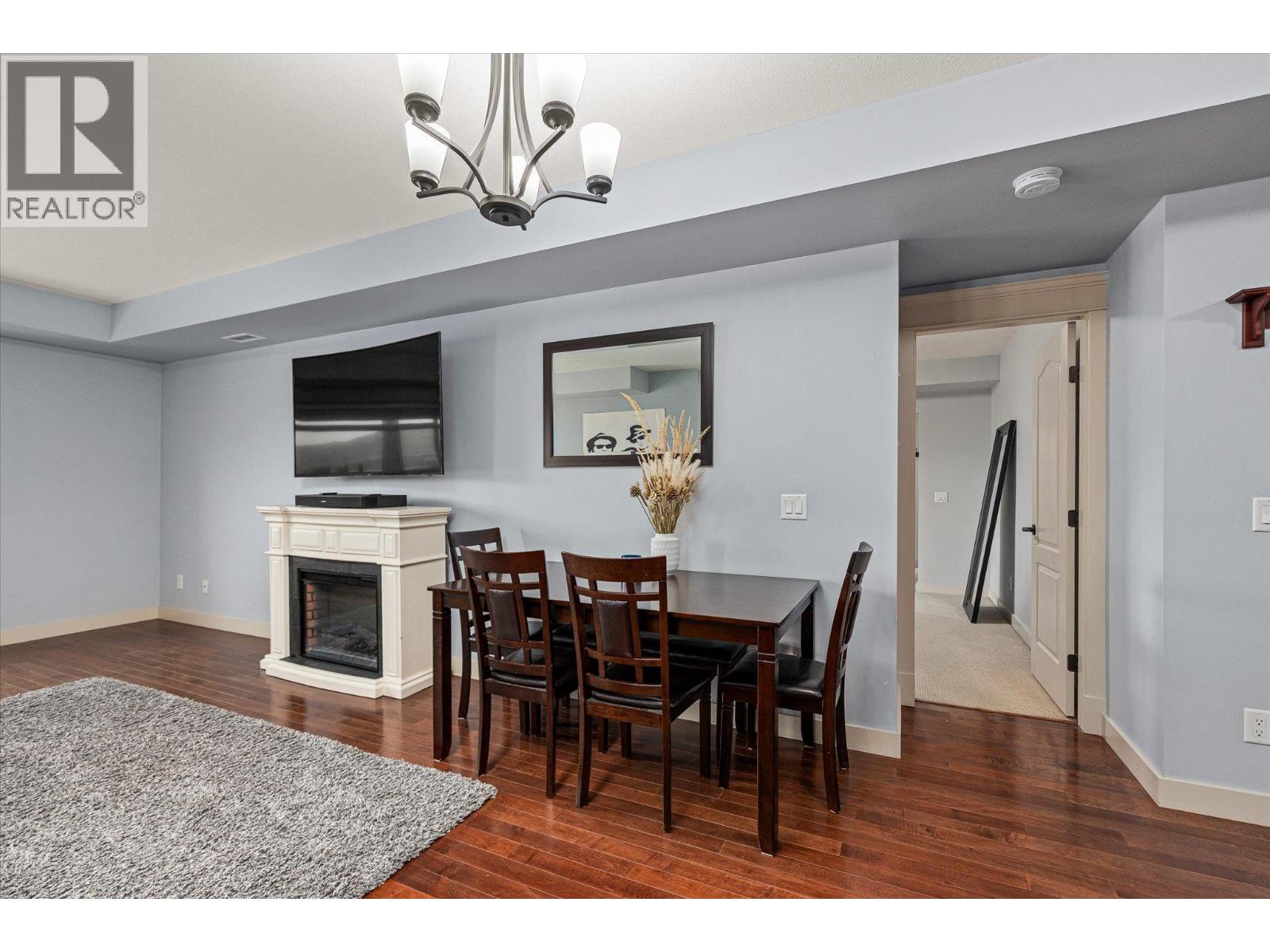 2070 Boucherie Road Unit# 402