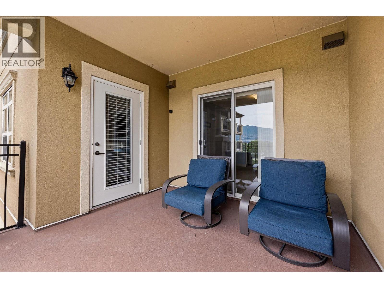 2070 Boucherie Road Unit# 402