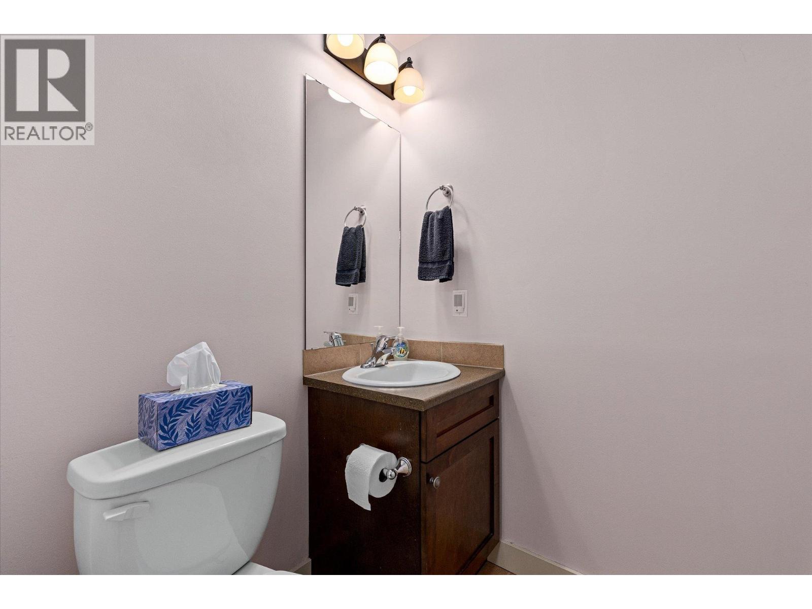 2070 Boucherie Road Unit# 402