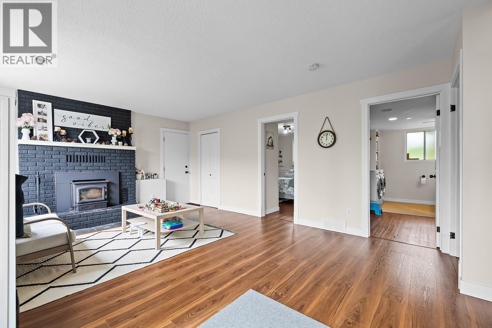 10108 Kel Vern Crescent