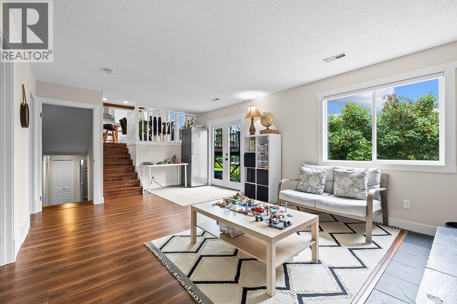 10108 Kel Vern Crescent
