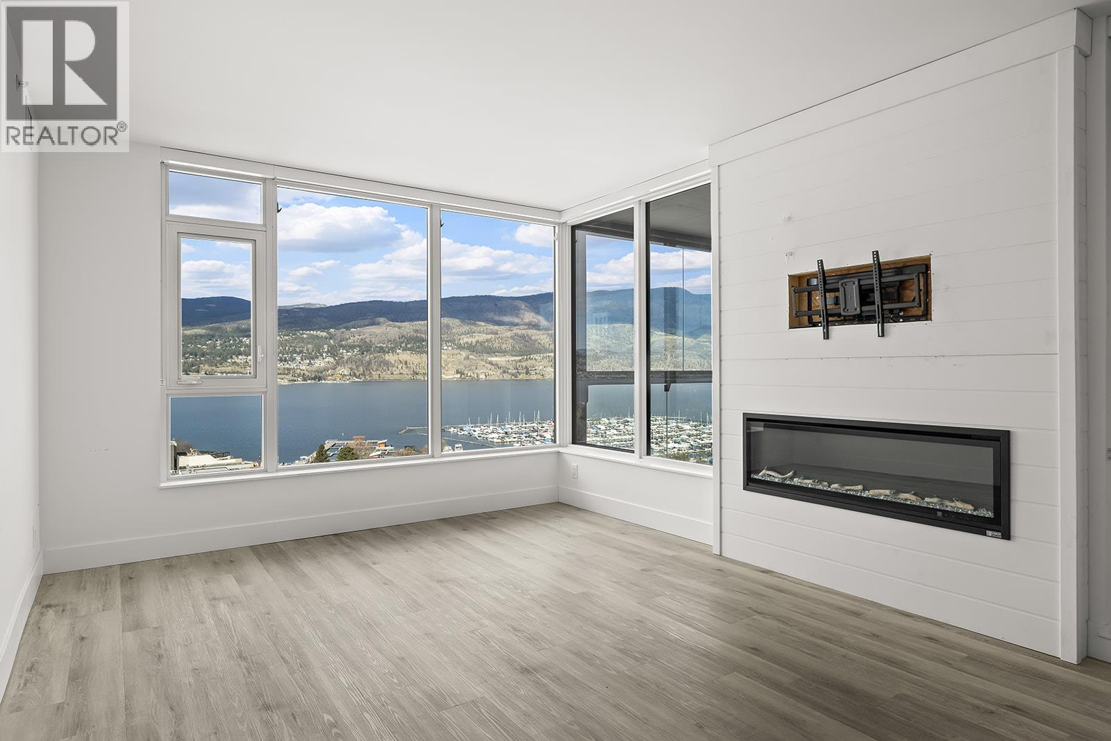 1588 Ellis Street Unit# 1909