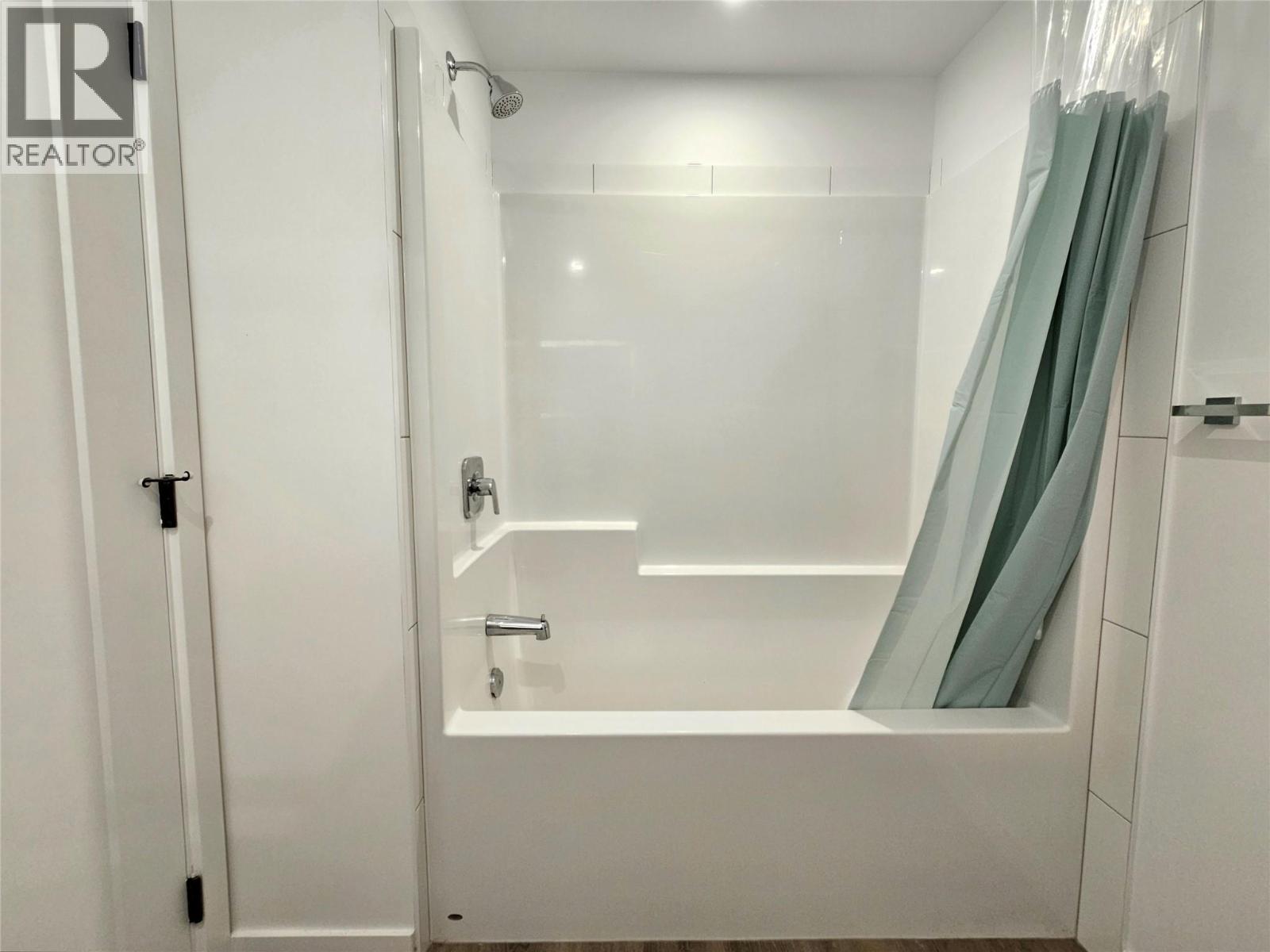 1274 Devonshire Avenue Unit# 509