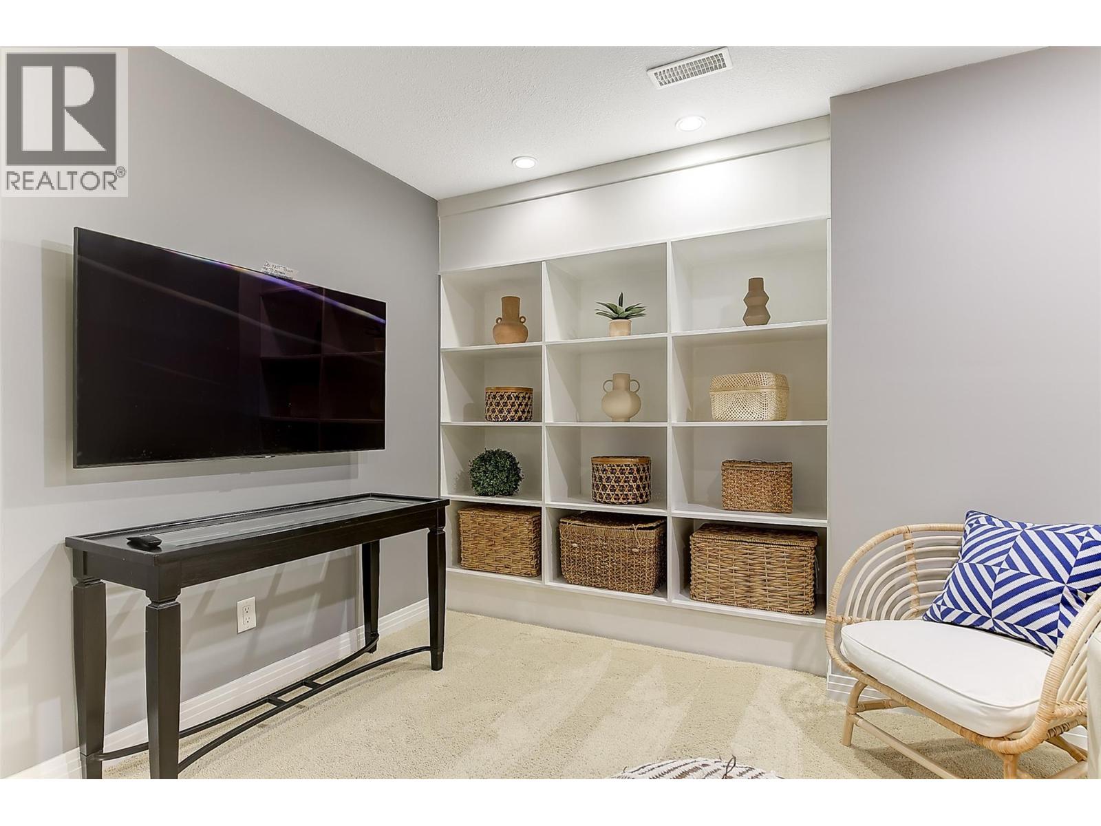 328 Providence Avenue Unit# 19