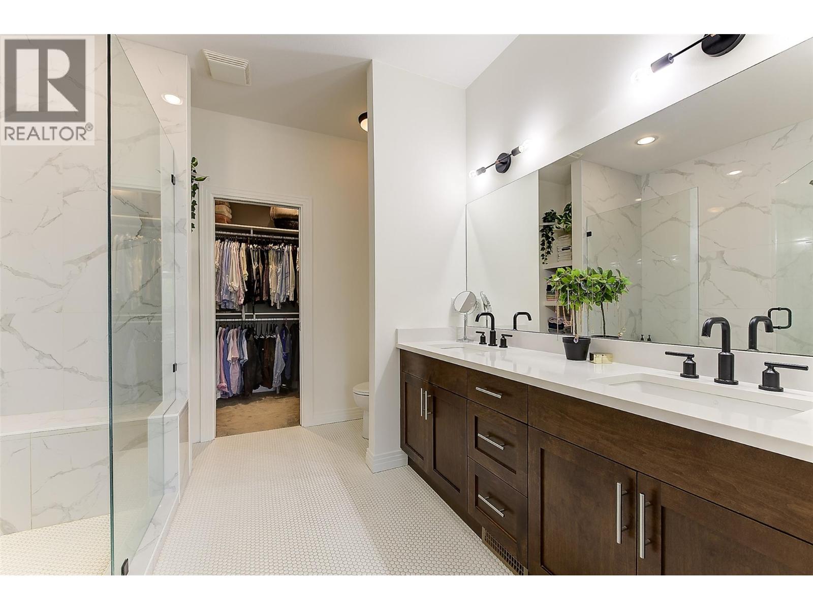 328 Providence Avenue Unit# 19