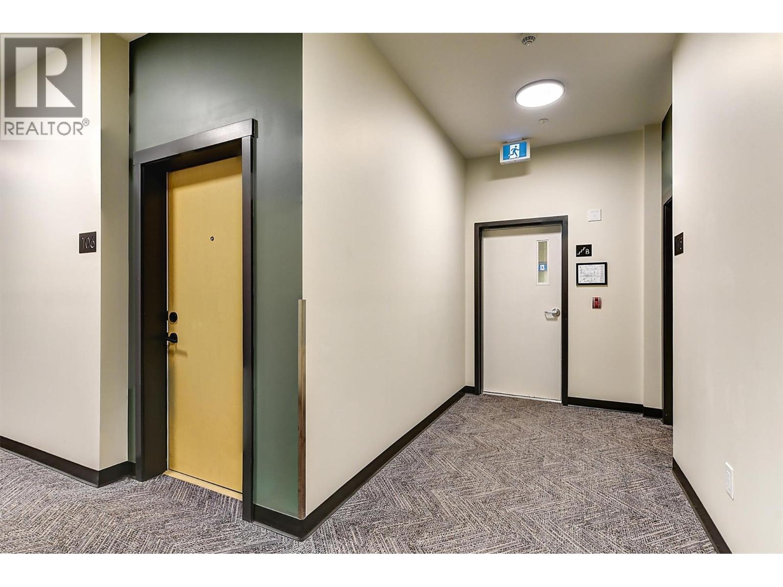 660 Cawston Avenue N Unit# 106