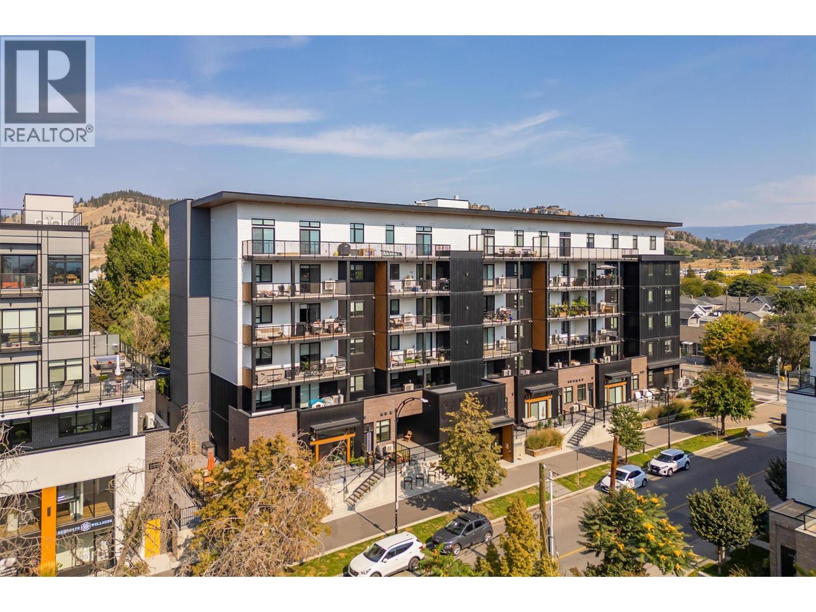 660 Cawston Avenue N Unit# 106
