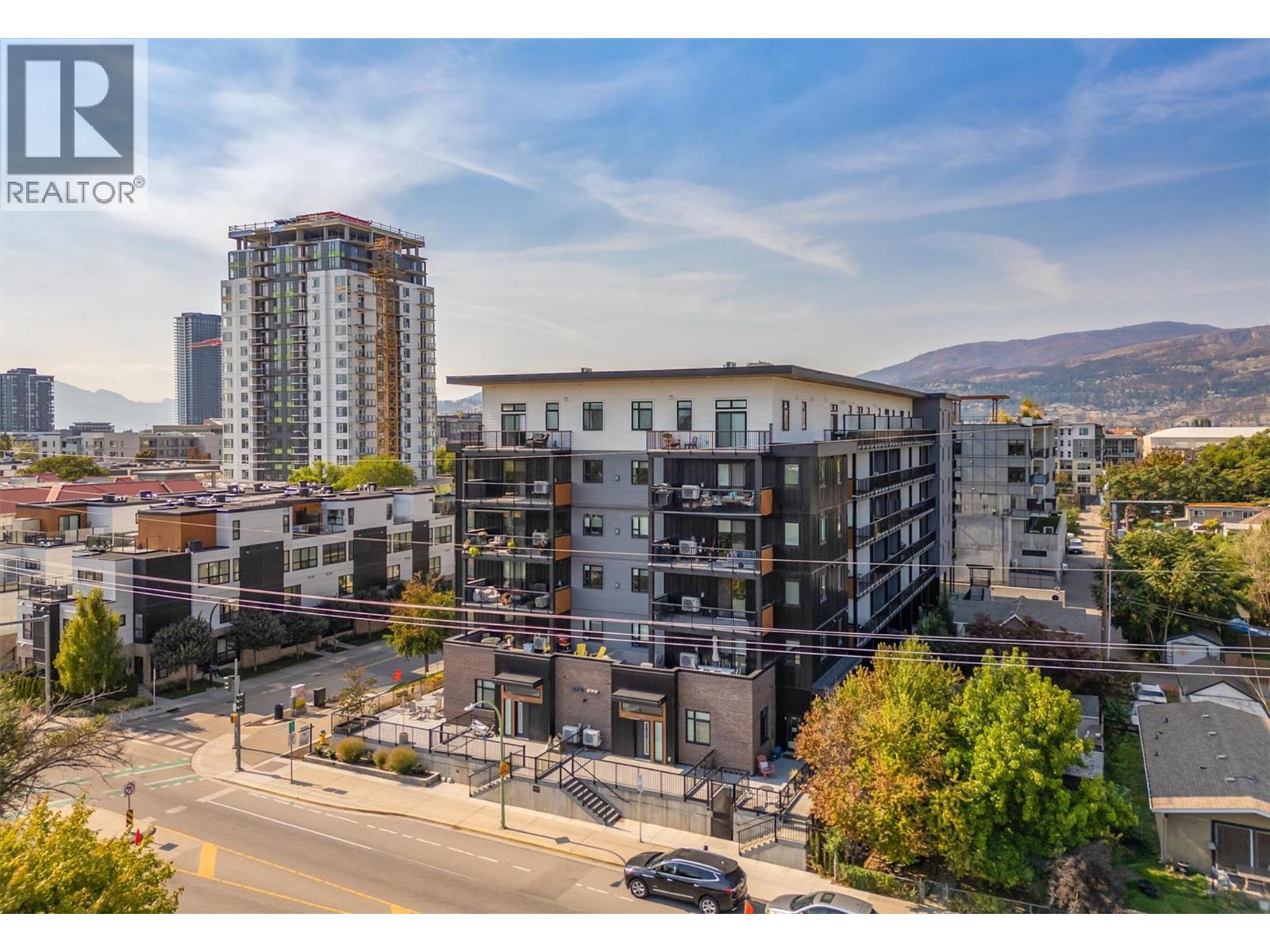 660 Cawston Avenue N Unit# 106