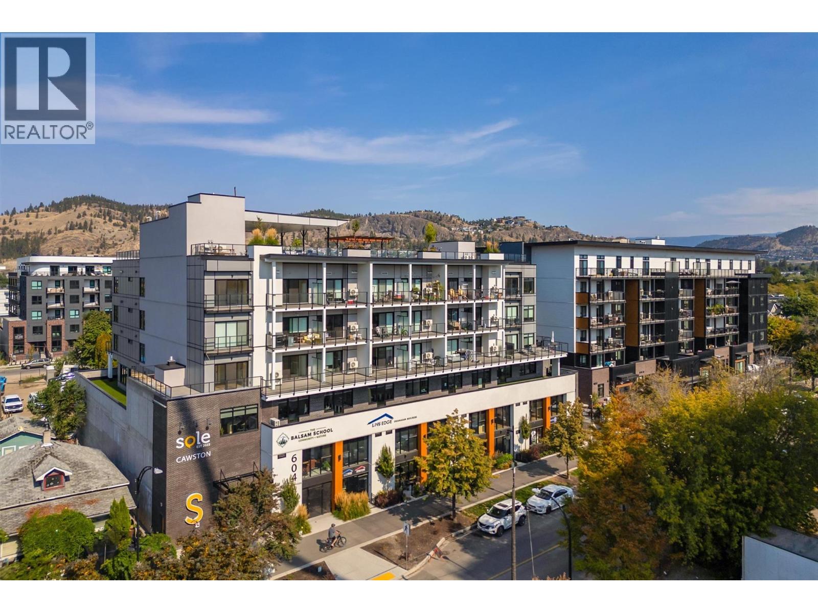 660 Cawston Avenue N Unit# 106