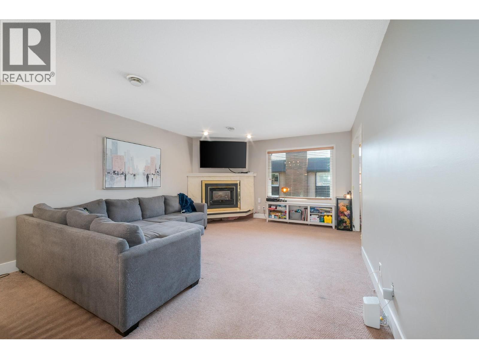 1660 Ufton Court Unit# 210
