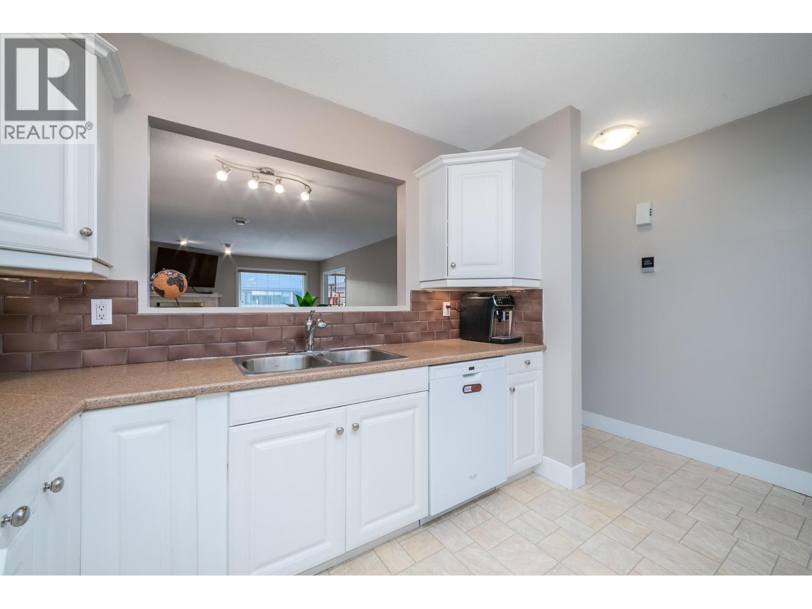 1660 Ufton Court Unit# 210