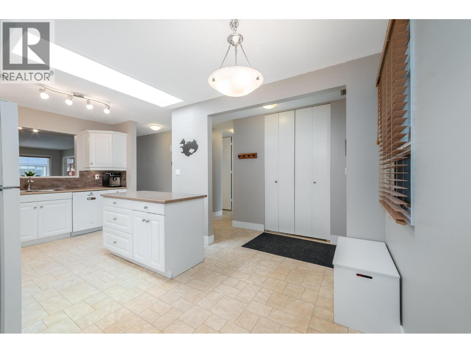 1660 Ufton Court Unit# 210