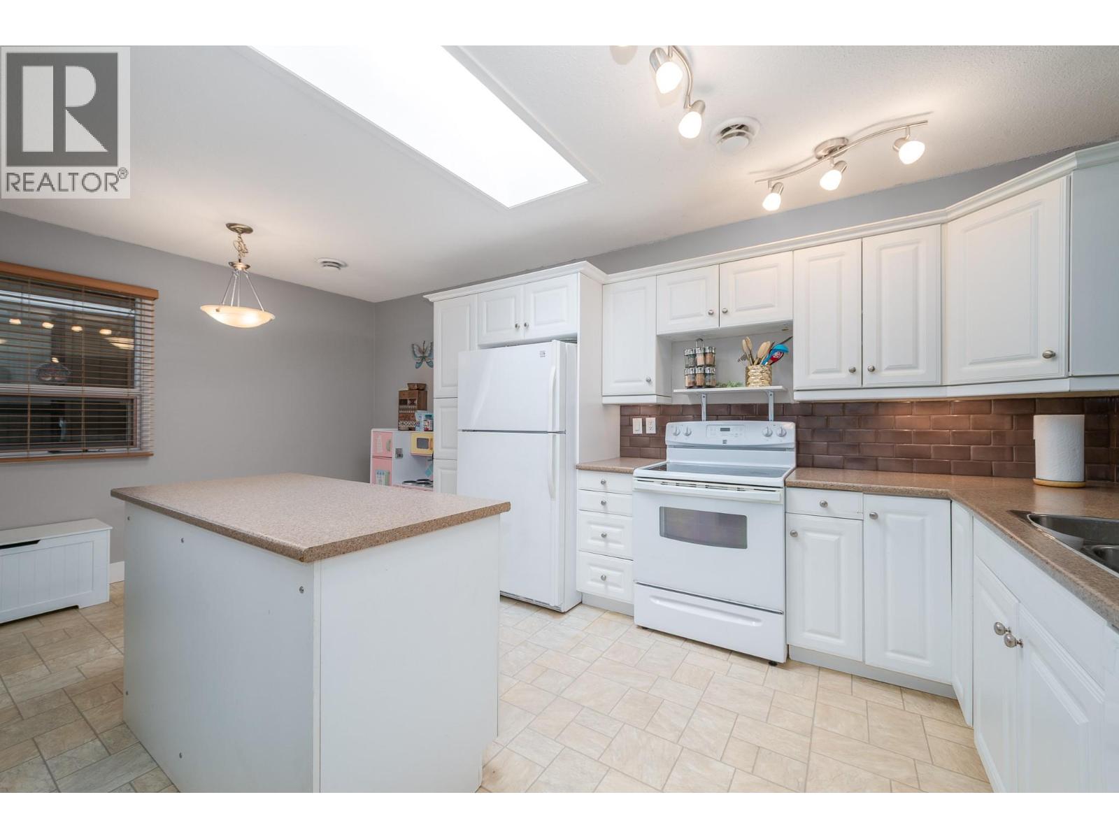 1660 Ufton Court Unit# 210