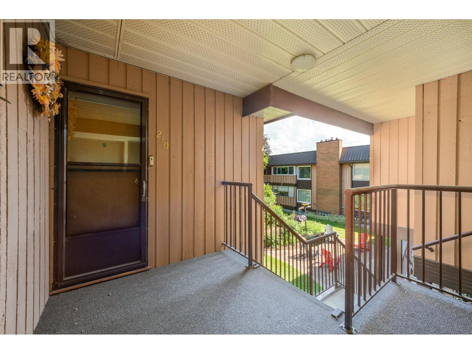 1660 Ufton Court Unit# 210
