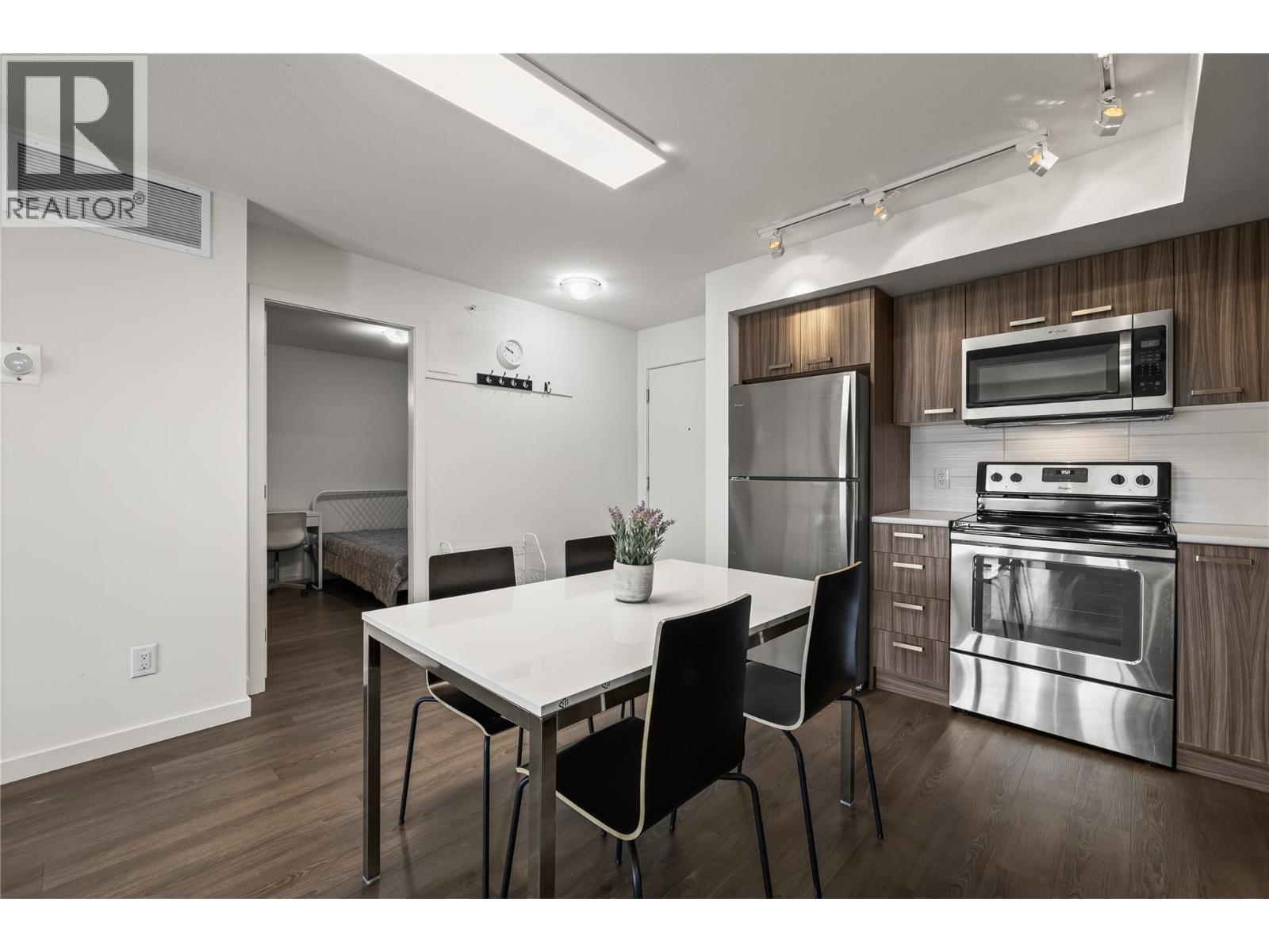775 ACADEMY Way Unit# PH17