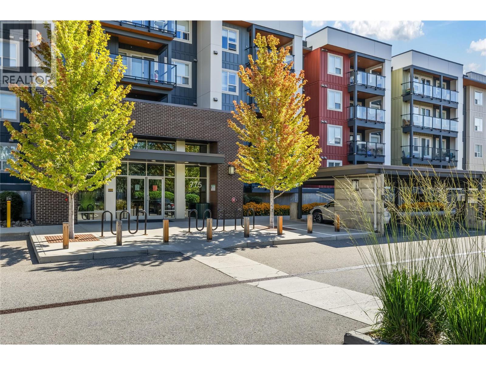 775 ACADEMY Way Unit# PH17