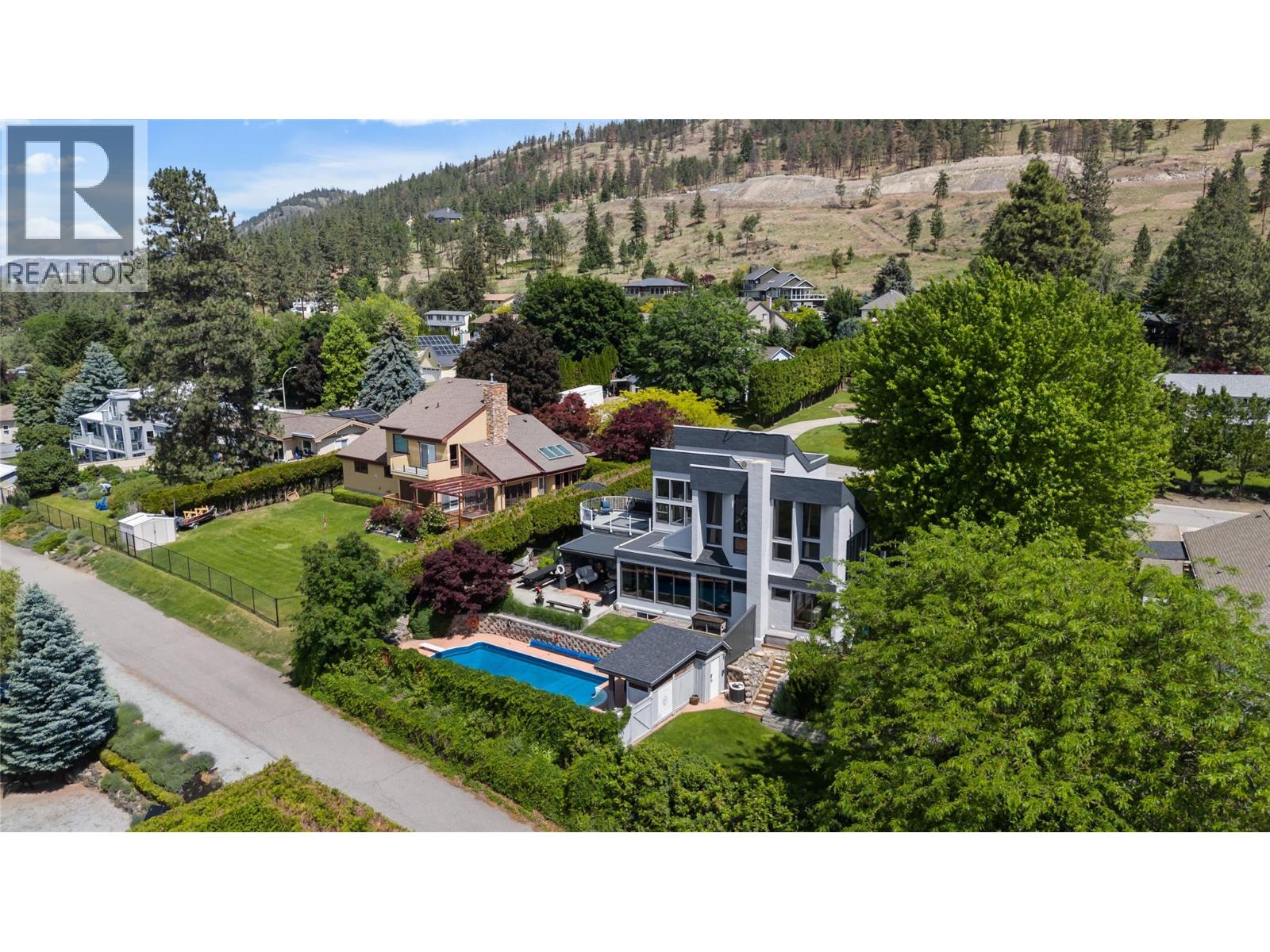 2060 Bennett Road