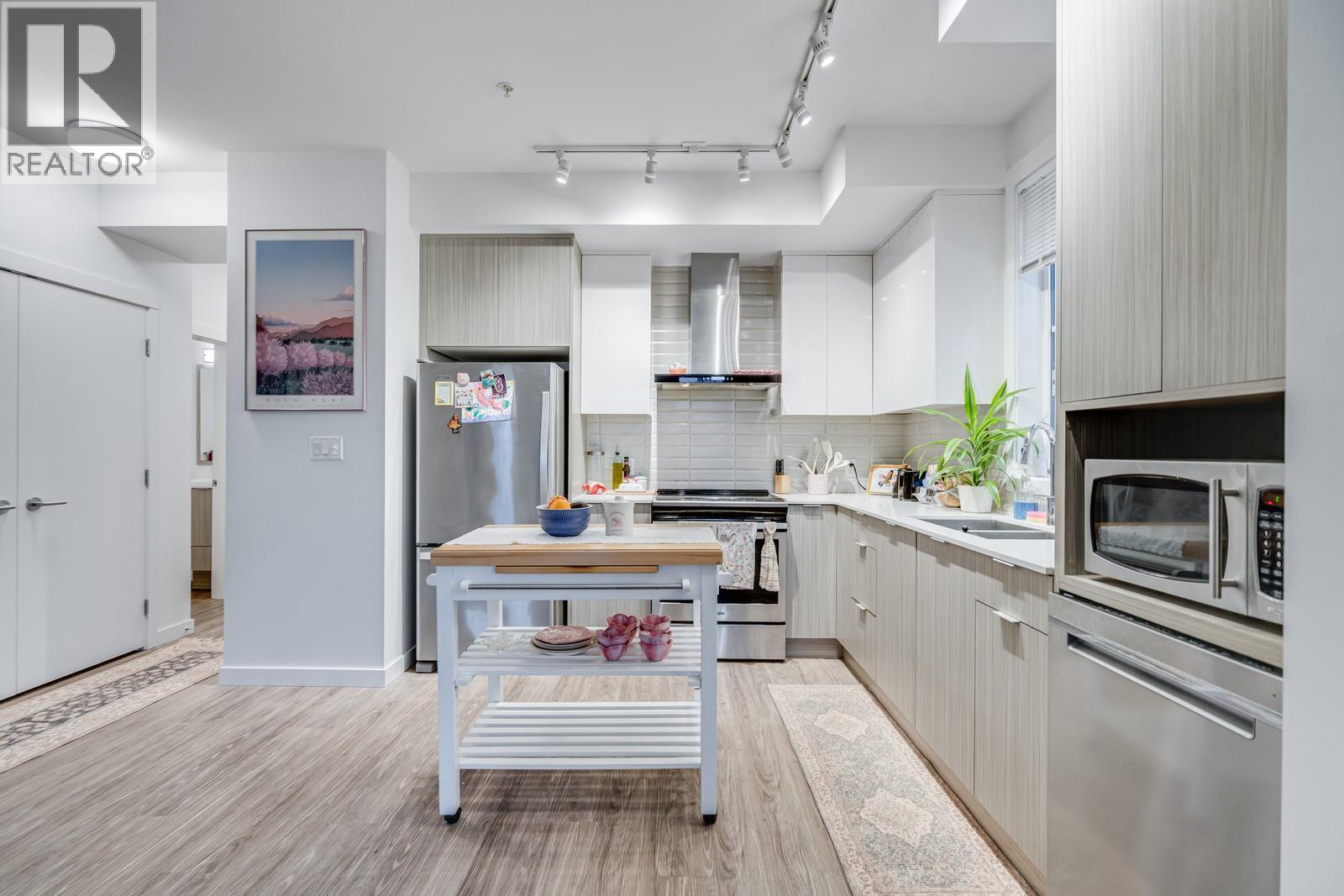 1800 Richter Street Unit# 115