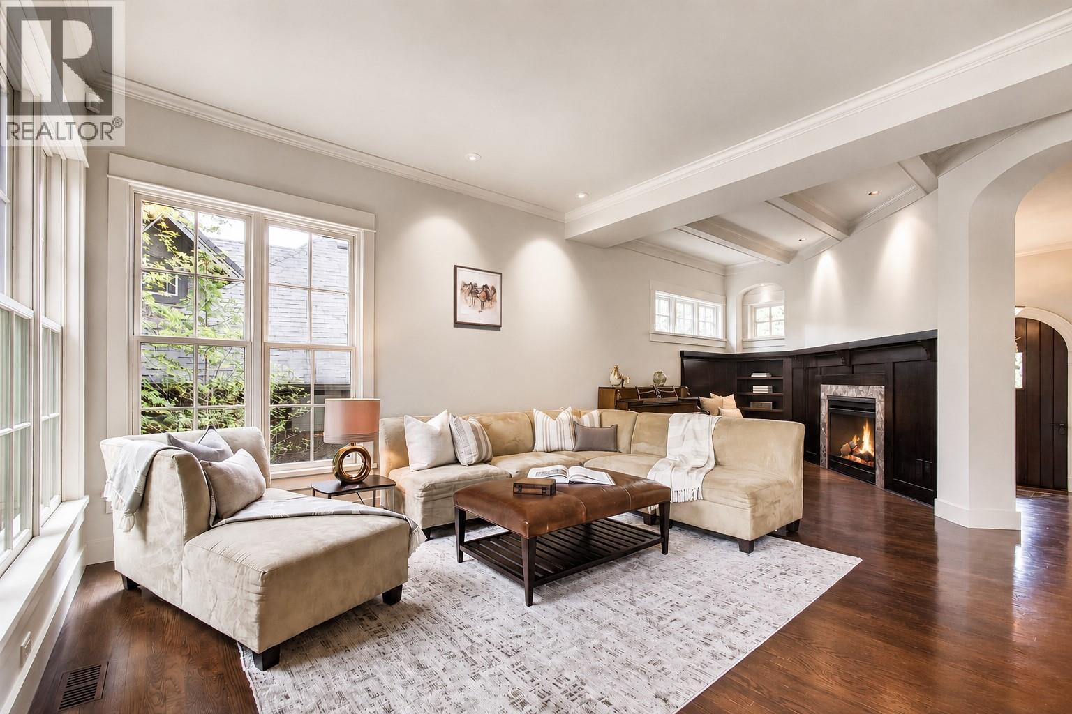 965 Westpoint Drive