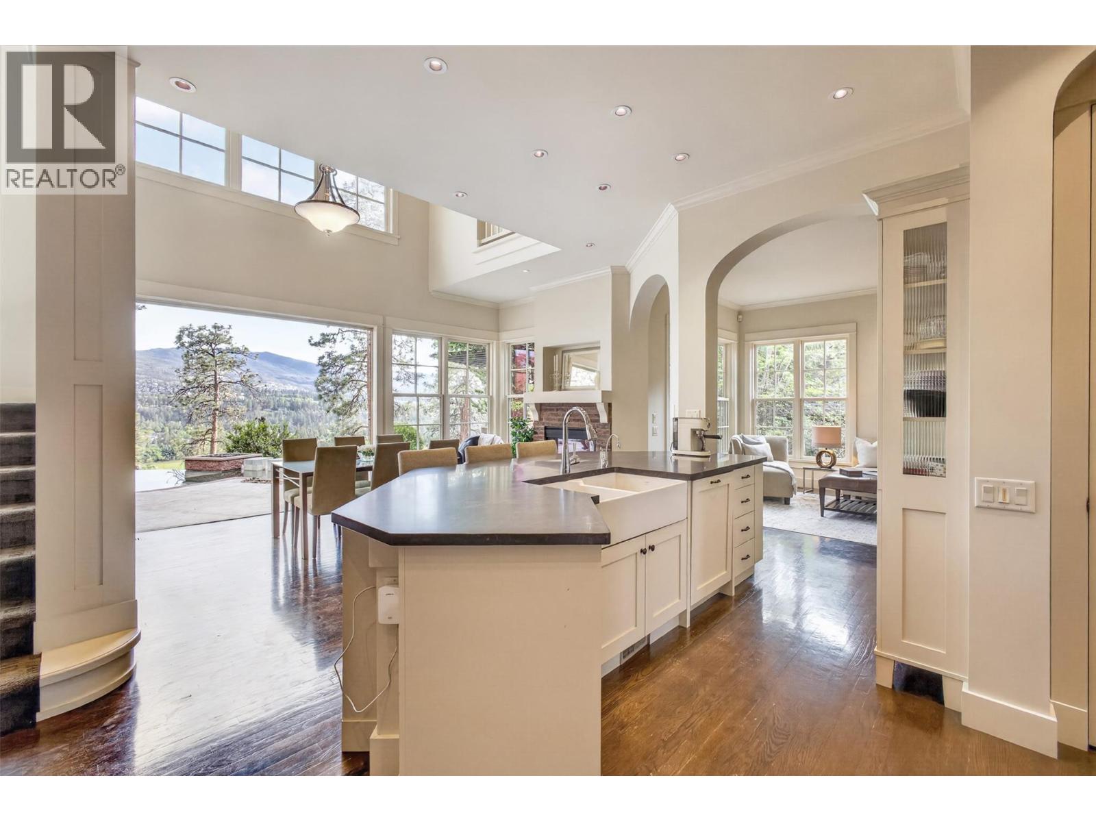 965 Westpoint Drive
