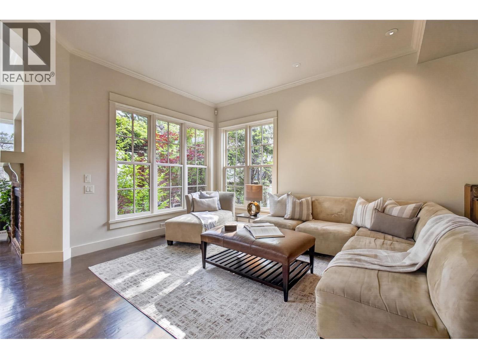 965 Westpoint Drive