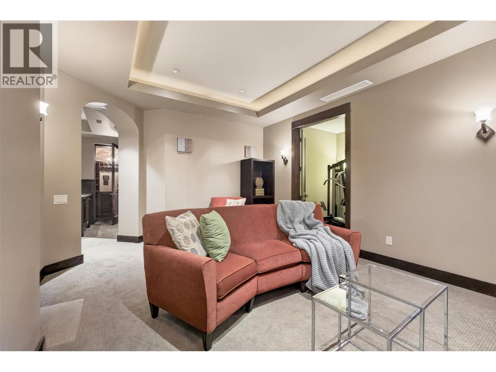 965 Westpoint Drive