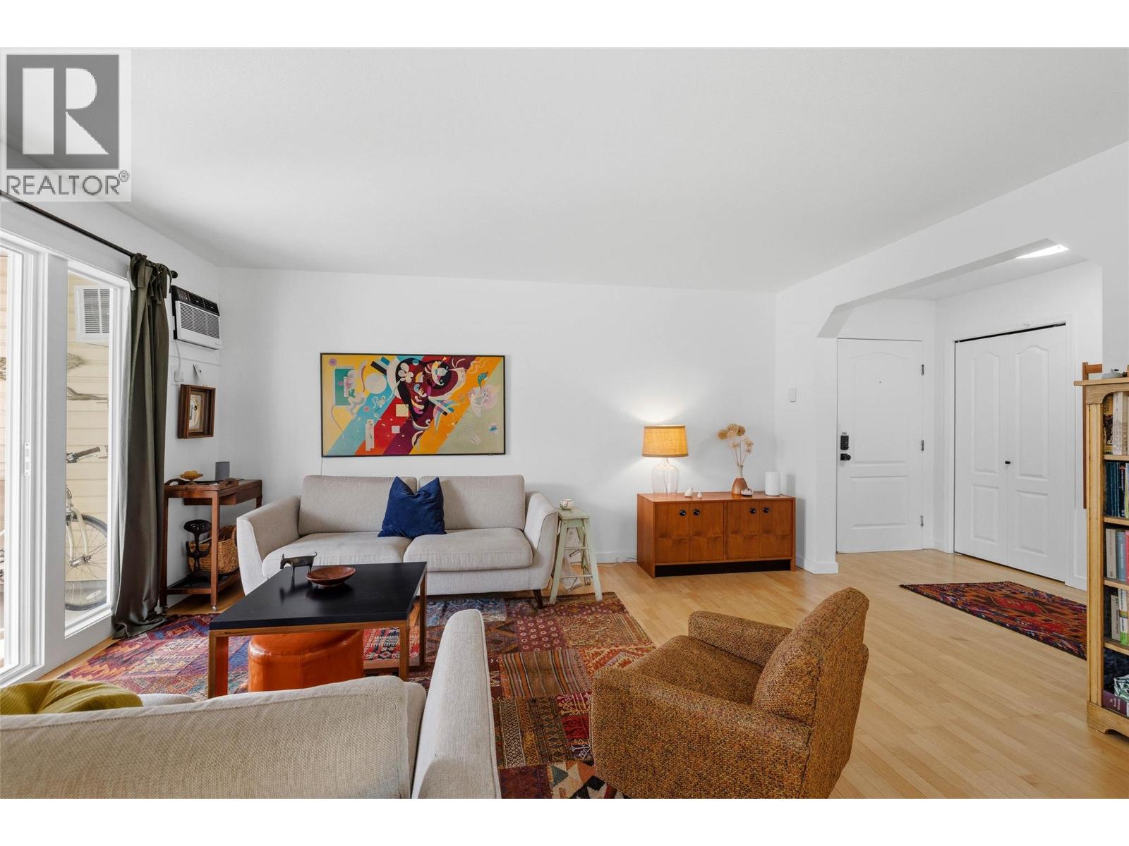 3160 Casorso Road Unit# 214