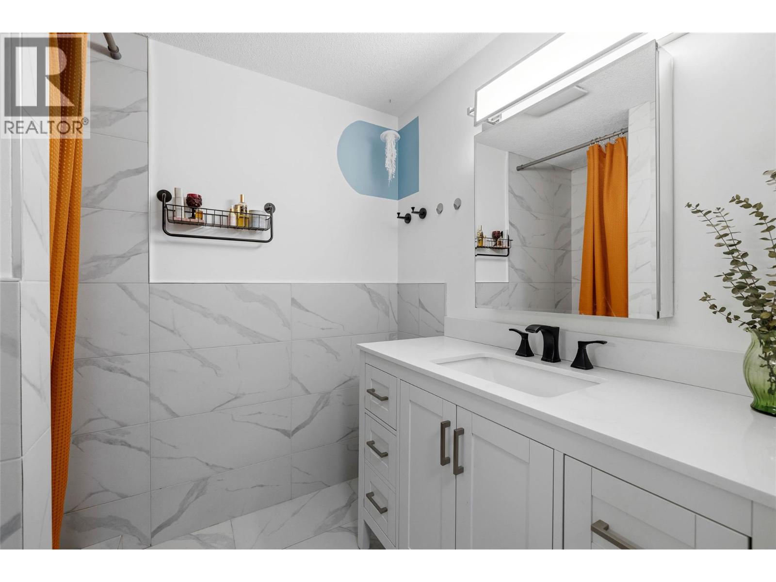 3160 Casorso Road Unit# 214