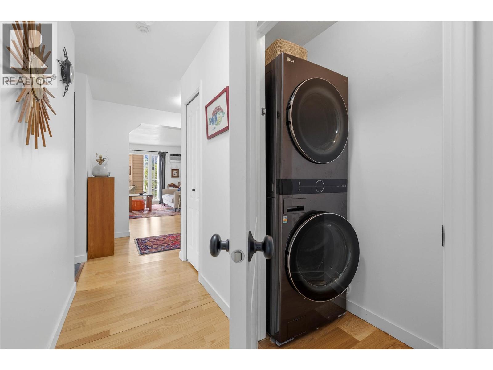 3160 Casorso Road Unit# 214