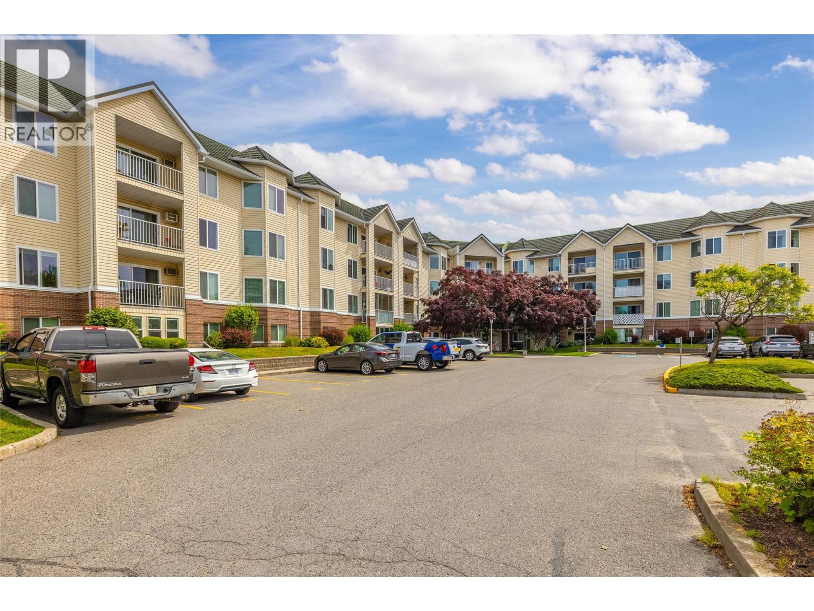 3160 Casorso Road Unit# 214