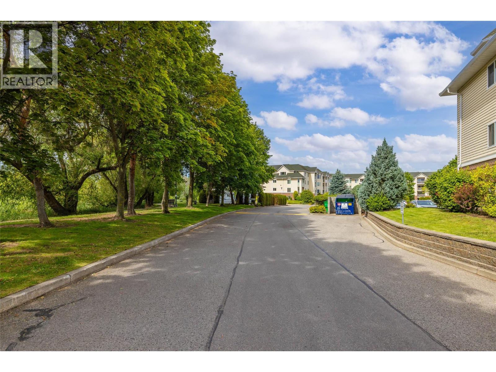 3160 Casorso Road Unit# 214