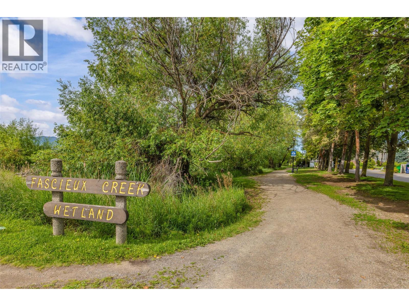 3160 Casorso Road Unit# 214