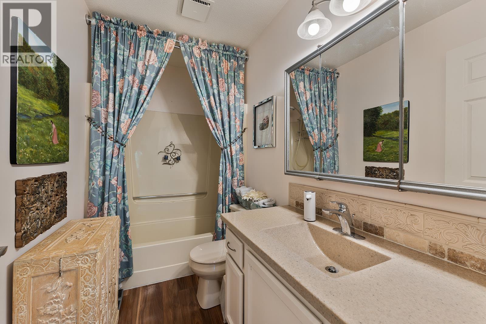1534 LAWRENCE Avenue Unit# 304