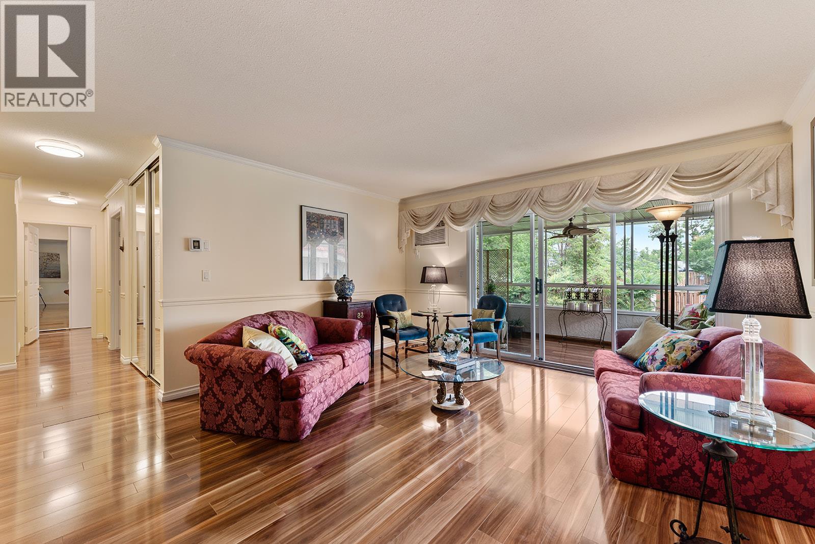 1534 LAWRENCE Avenue Unit# 304