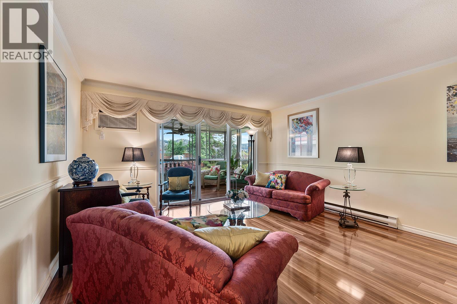 1534 LAWRENCE Avenue Unit# 304