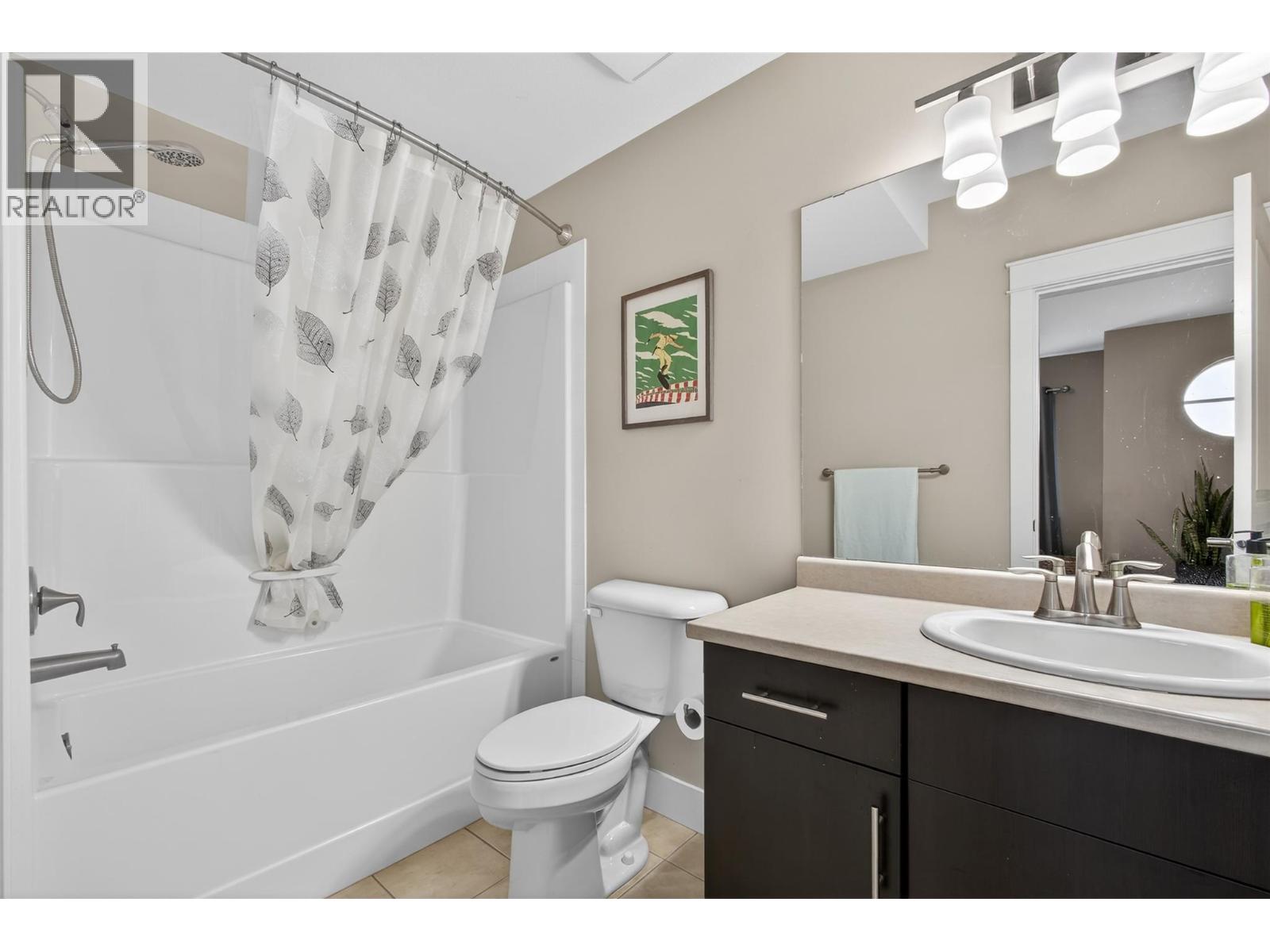 433 McCarren Avenue Unit# 9