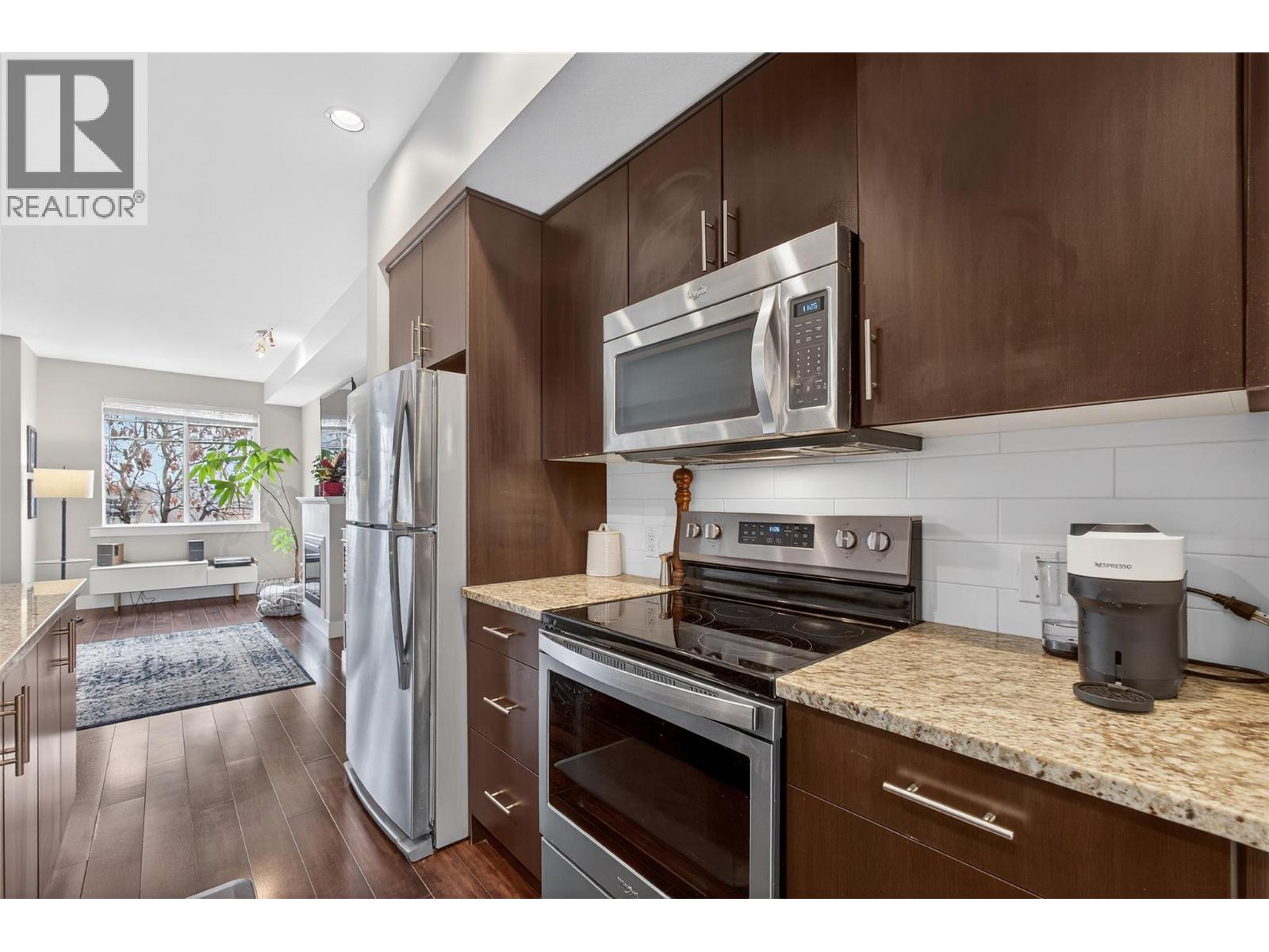 433 McCarren Avenue Unit# 9