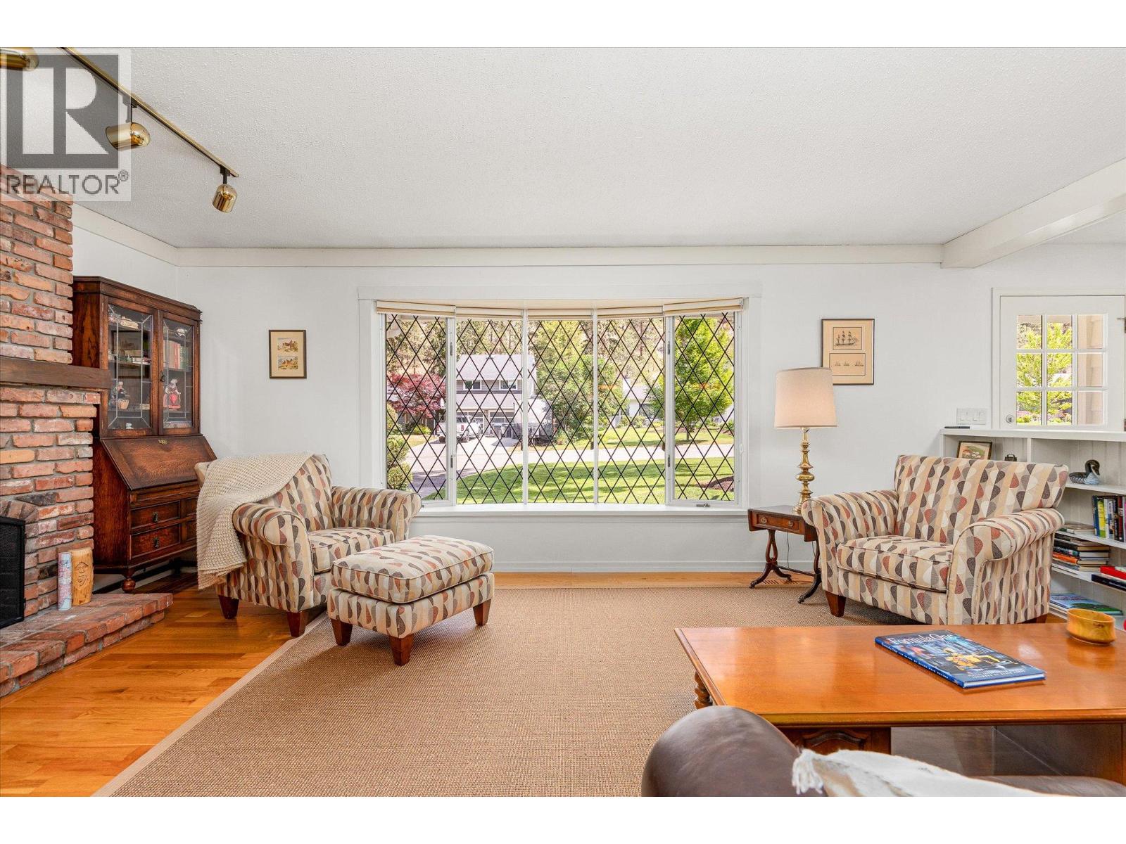 811 Coronado Crescent