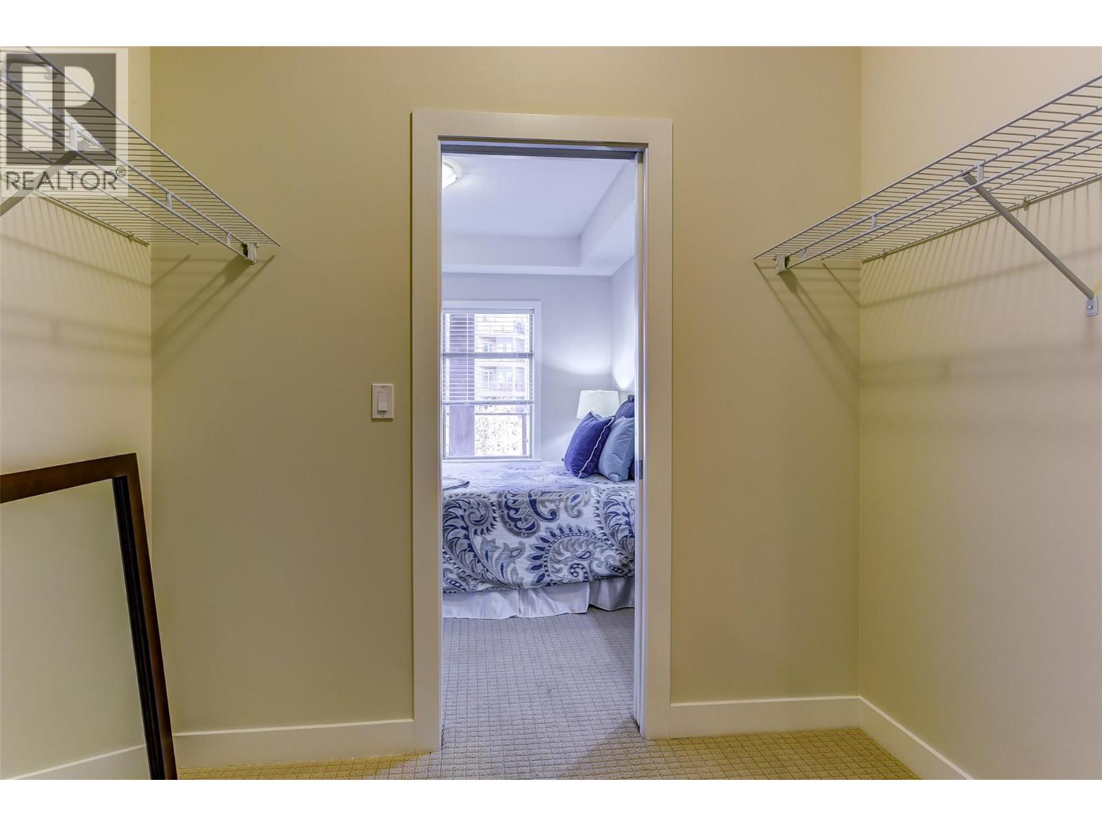 3220 Skyview Lane Unit# 202