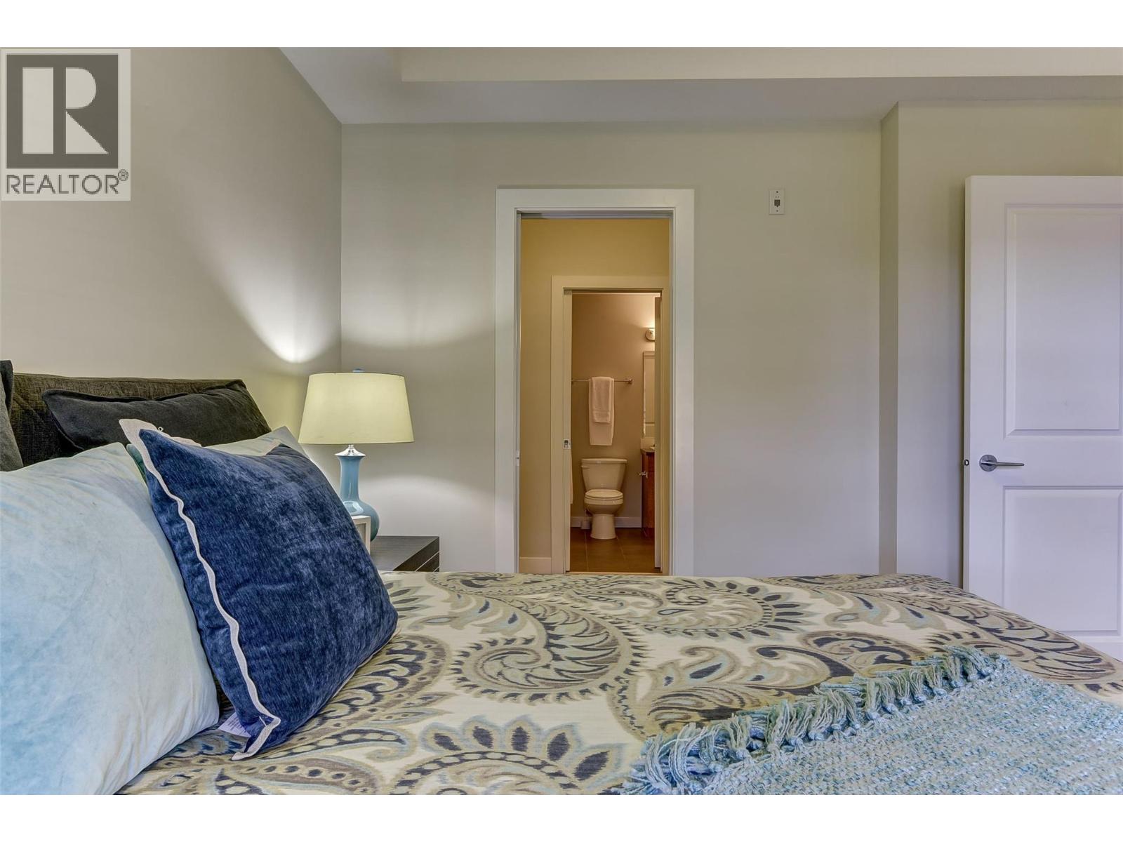 3220 Skyview Lane Unit# 202
