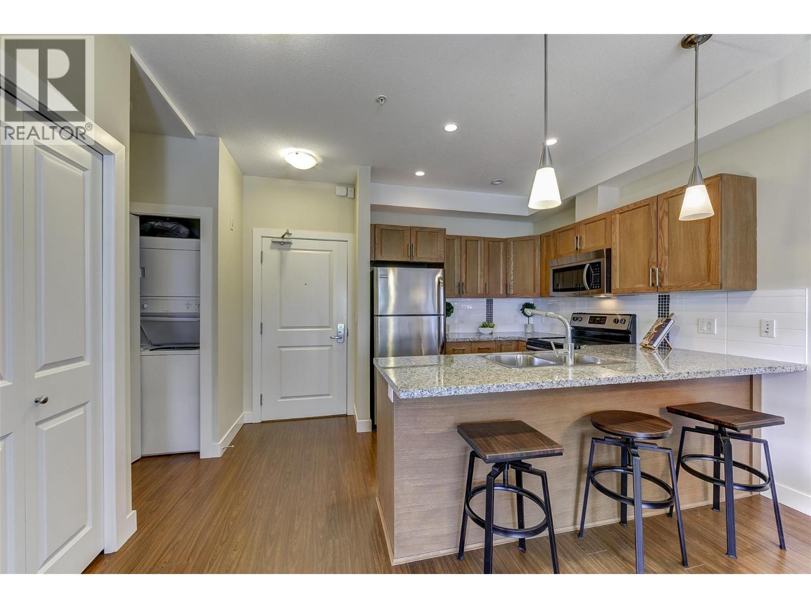 3220 Skyview Lane Unit# 202