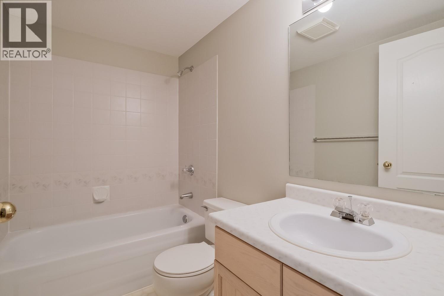 3160 Casorso Road Unit# 201