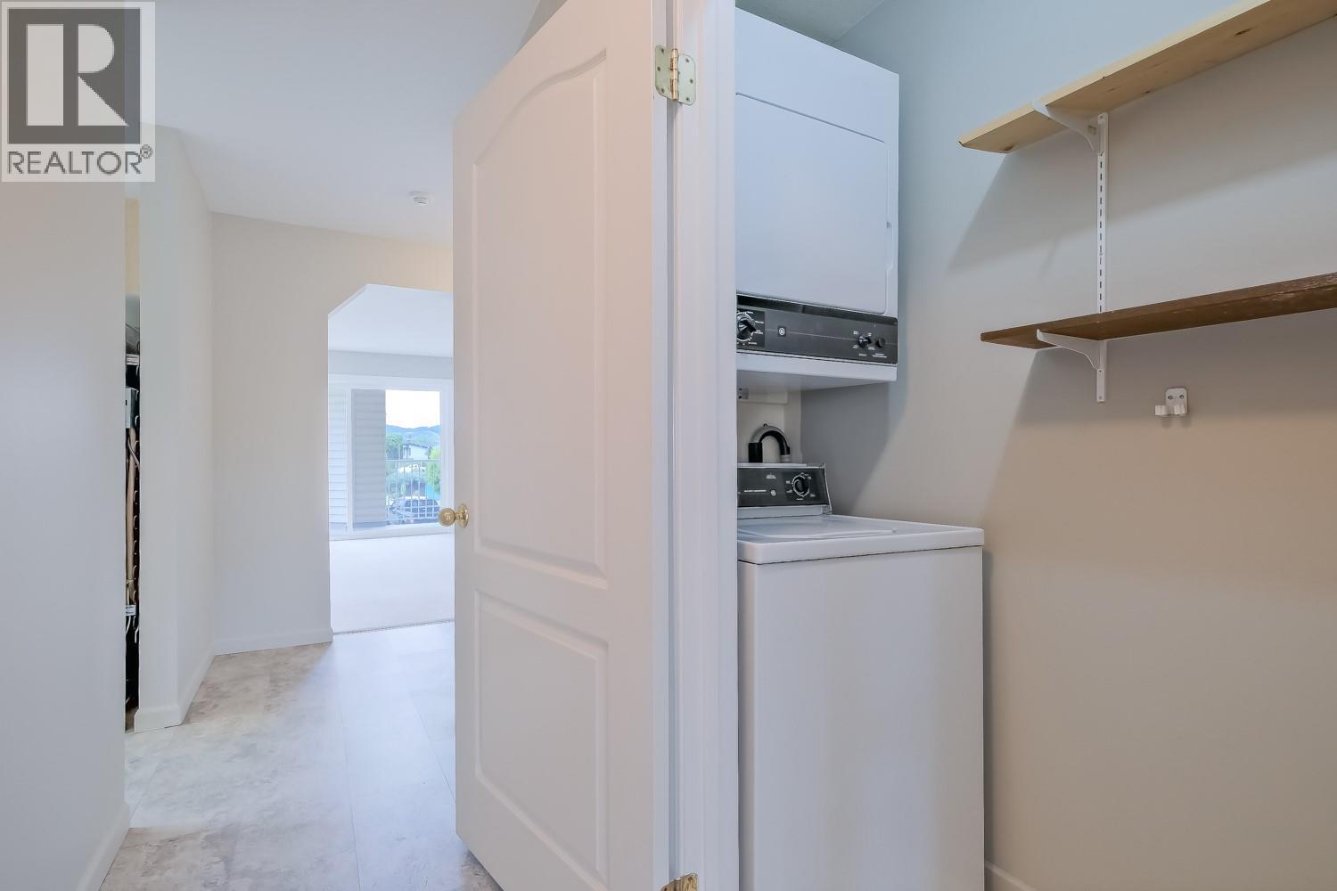 3160 Casorso Road Unit# 201