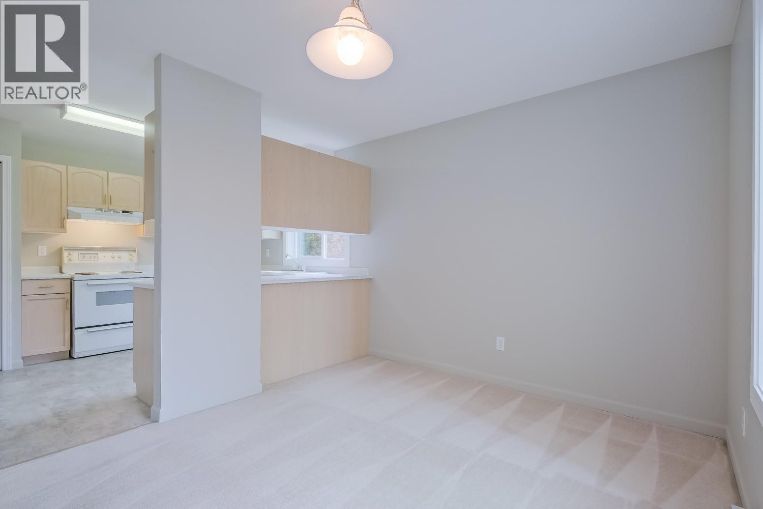 3160 Casorso Road Unit# 201
