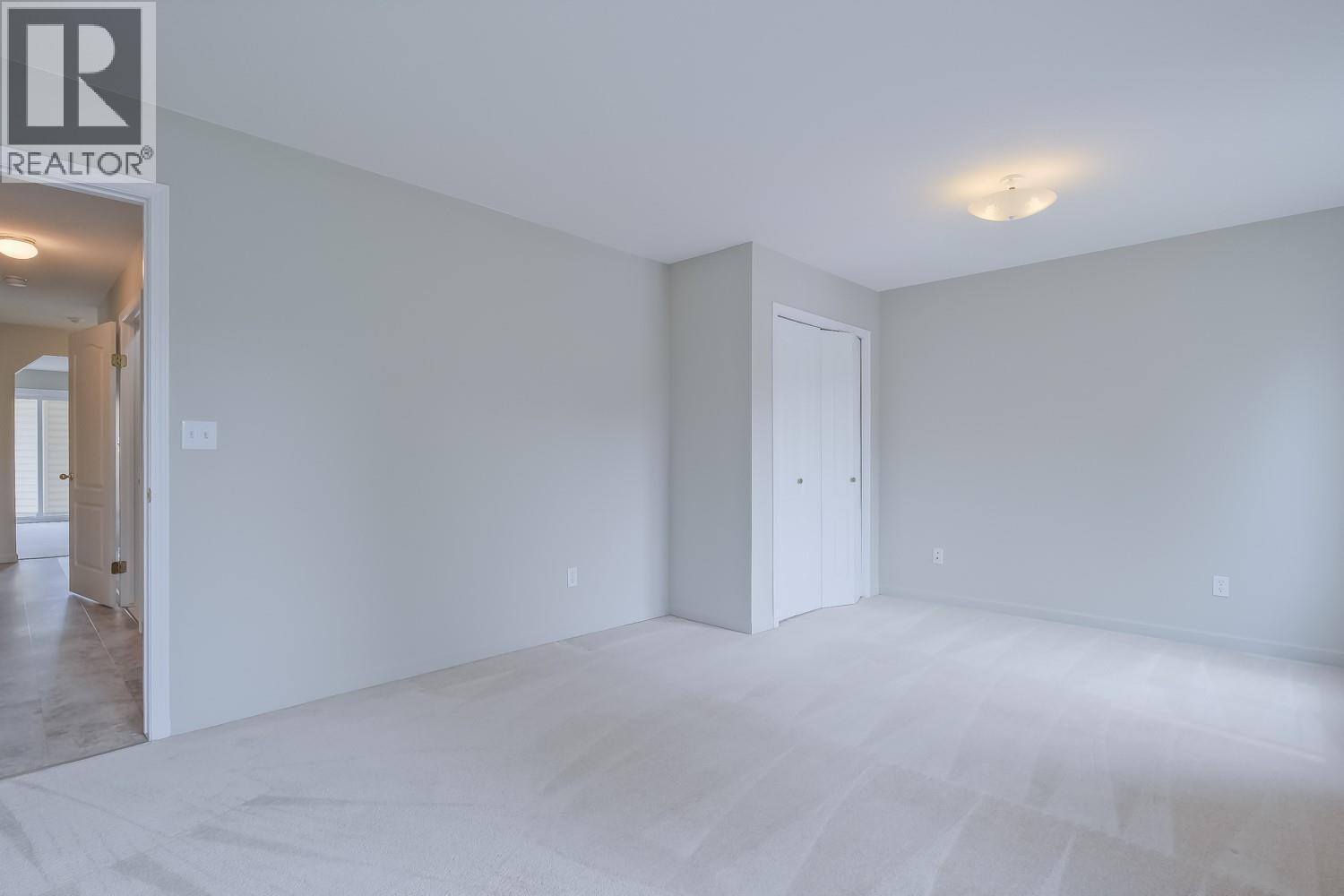 3160 Casorso Road Unit# 201