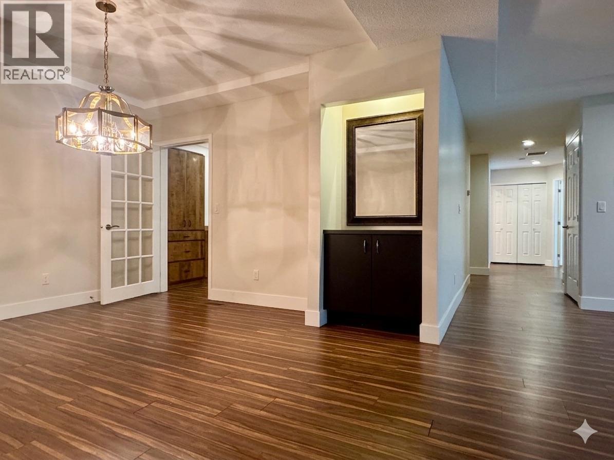 539 Sutherland Avenue Unit# 106